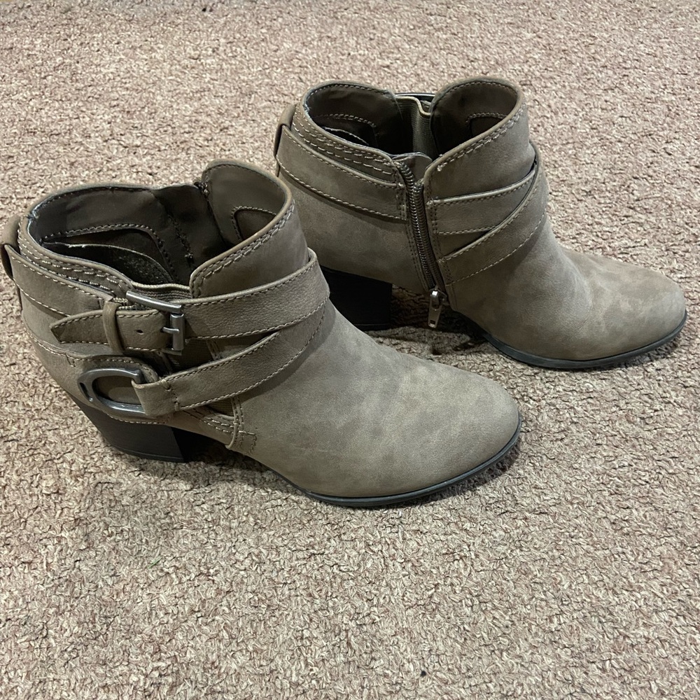 Brown/Tan ankle Booties